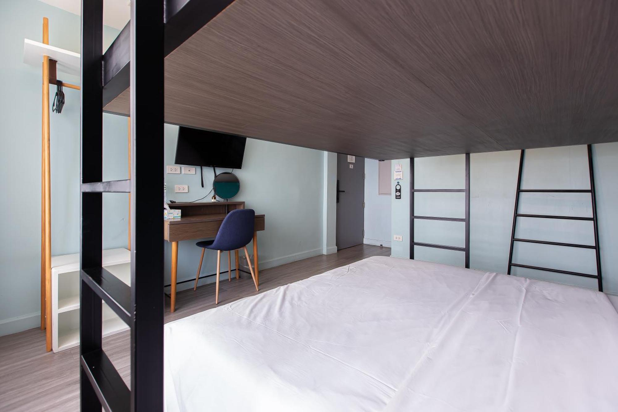 Simply Sleep Hostel Bangkok Esterno foto